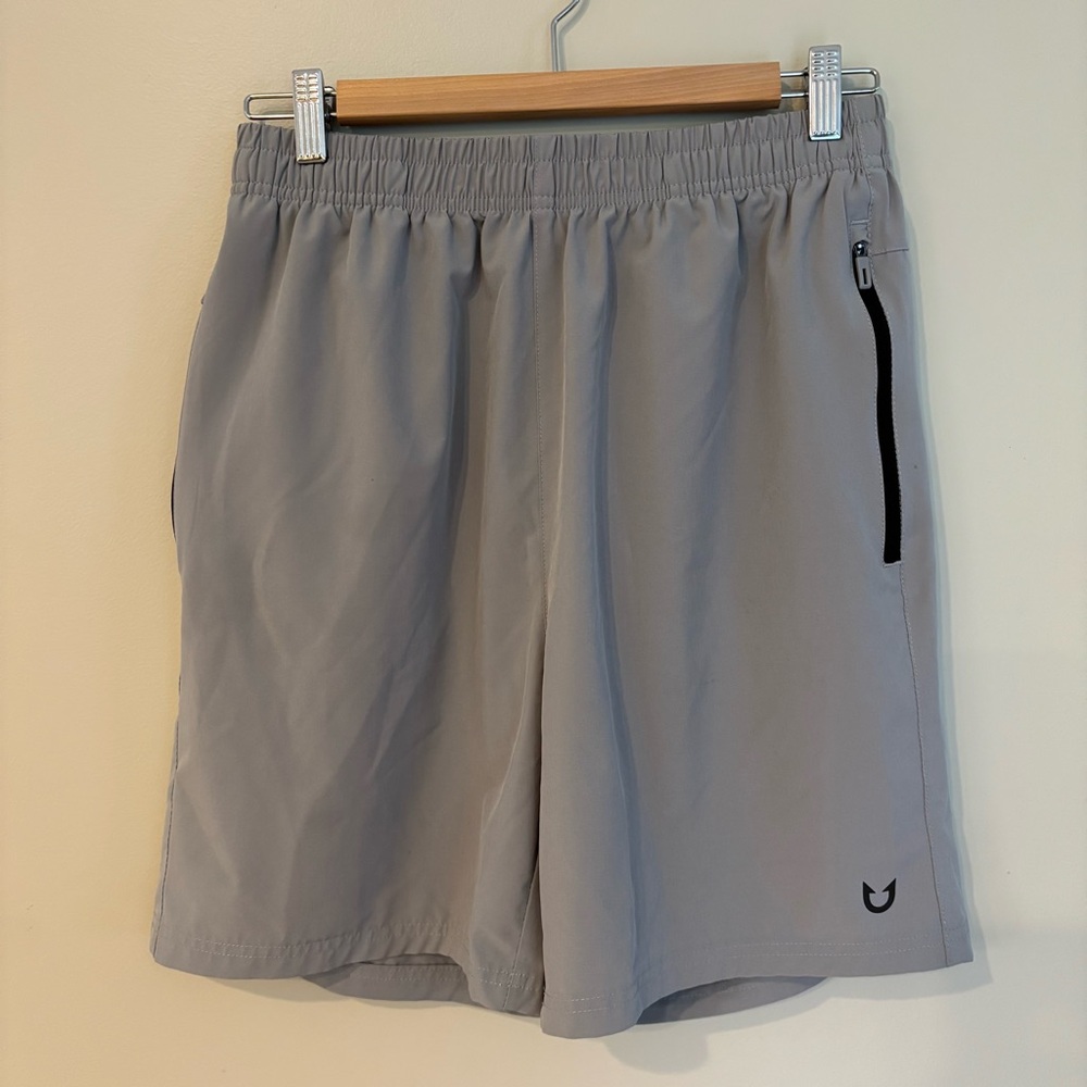Lot of 2 Northyard Shorts size M Light & Dark Gray